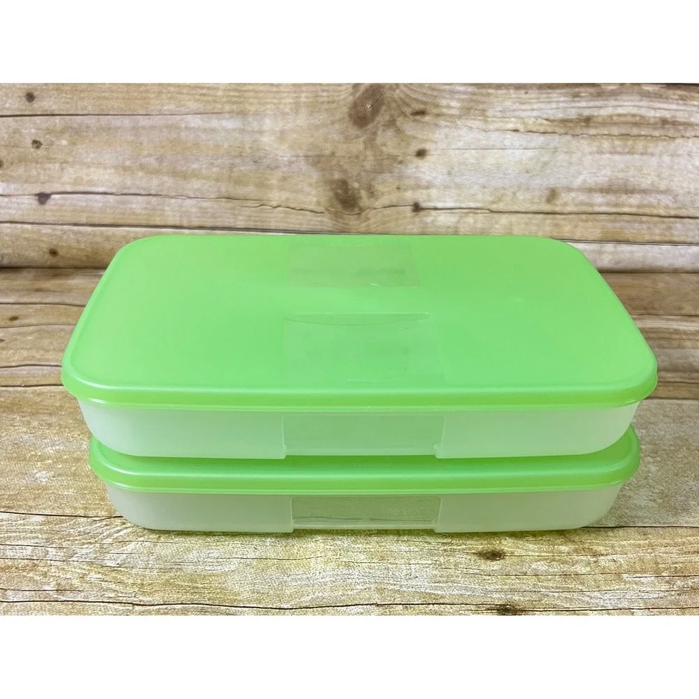 Tupperware Freezer Mates Shallow 2 Green Seals 2 1/4 c Snowflake 4165